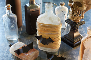 Halloween games & activities for kids: bat necklace craft