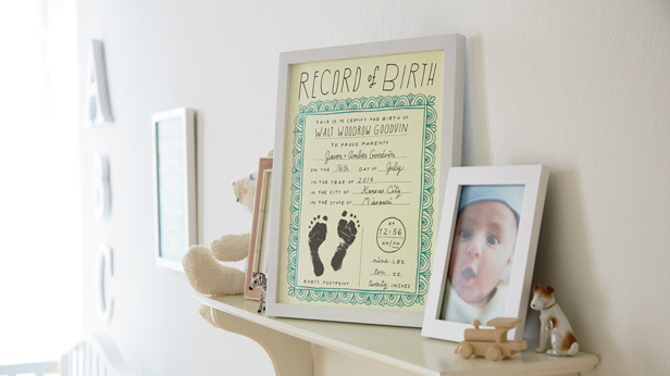 Free nursery printables: record of birth