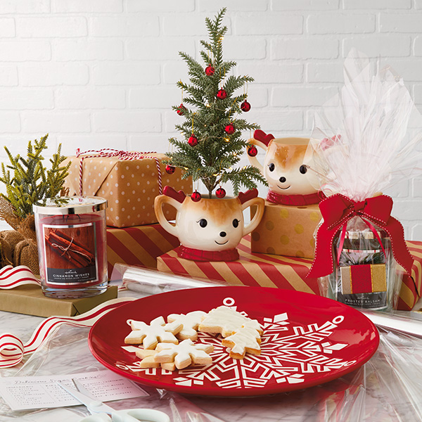 15 Easy DIY Ways to Add a Personal Touch to Christmas Gifts